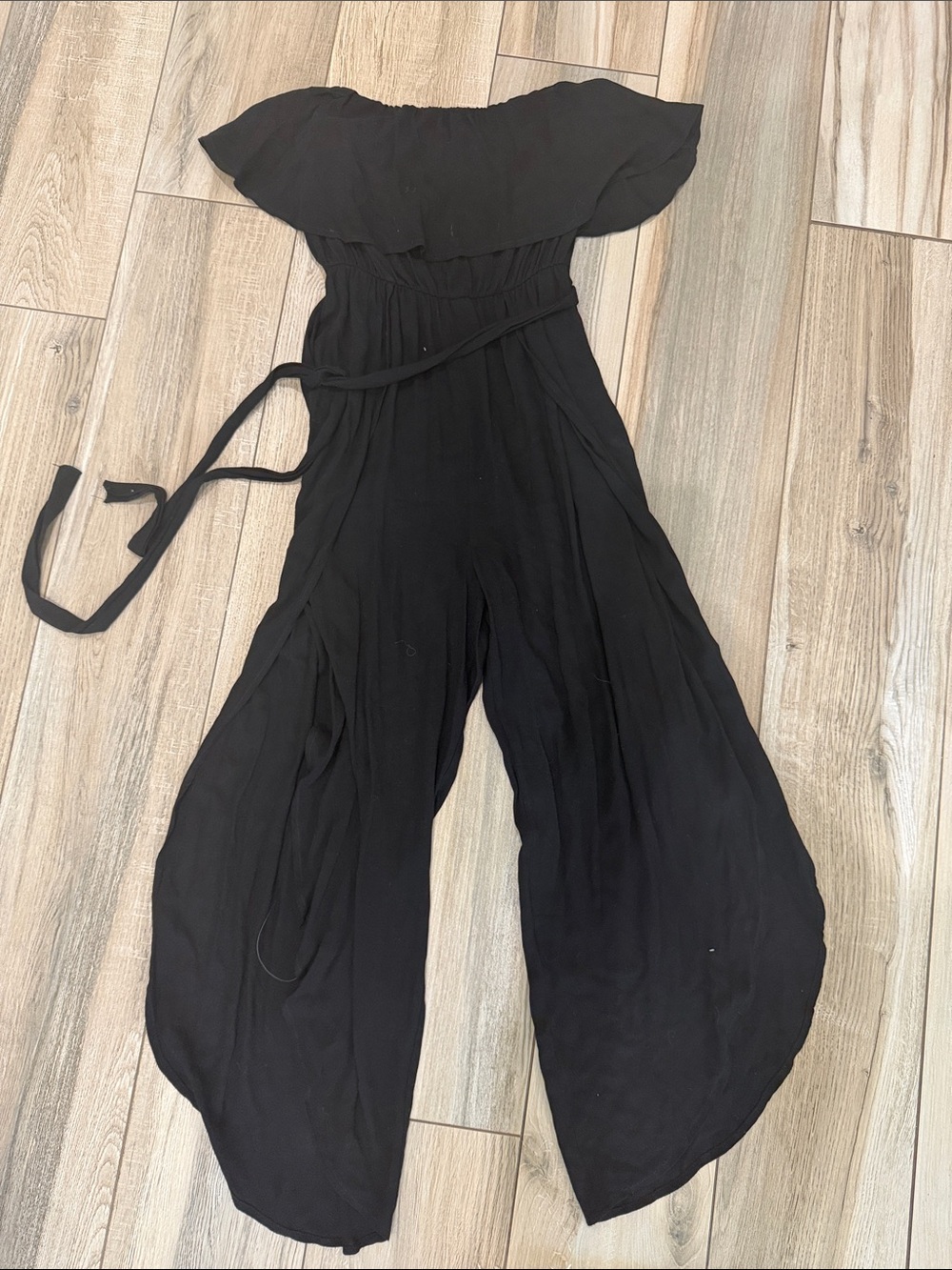 Off-Shoulder Black split Wide-Leg Jumpsuit